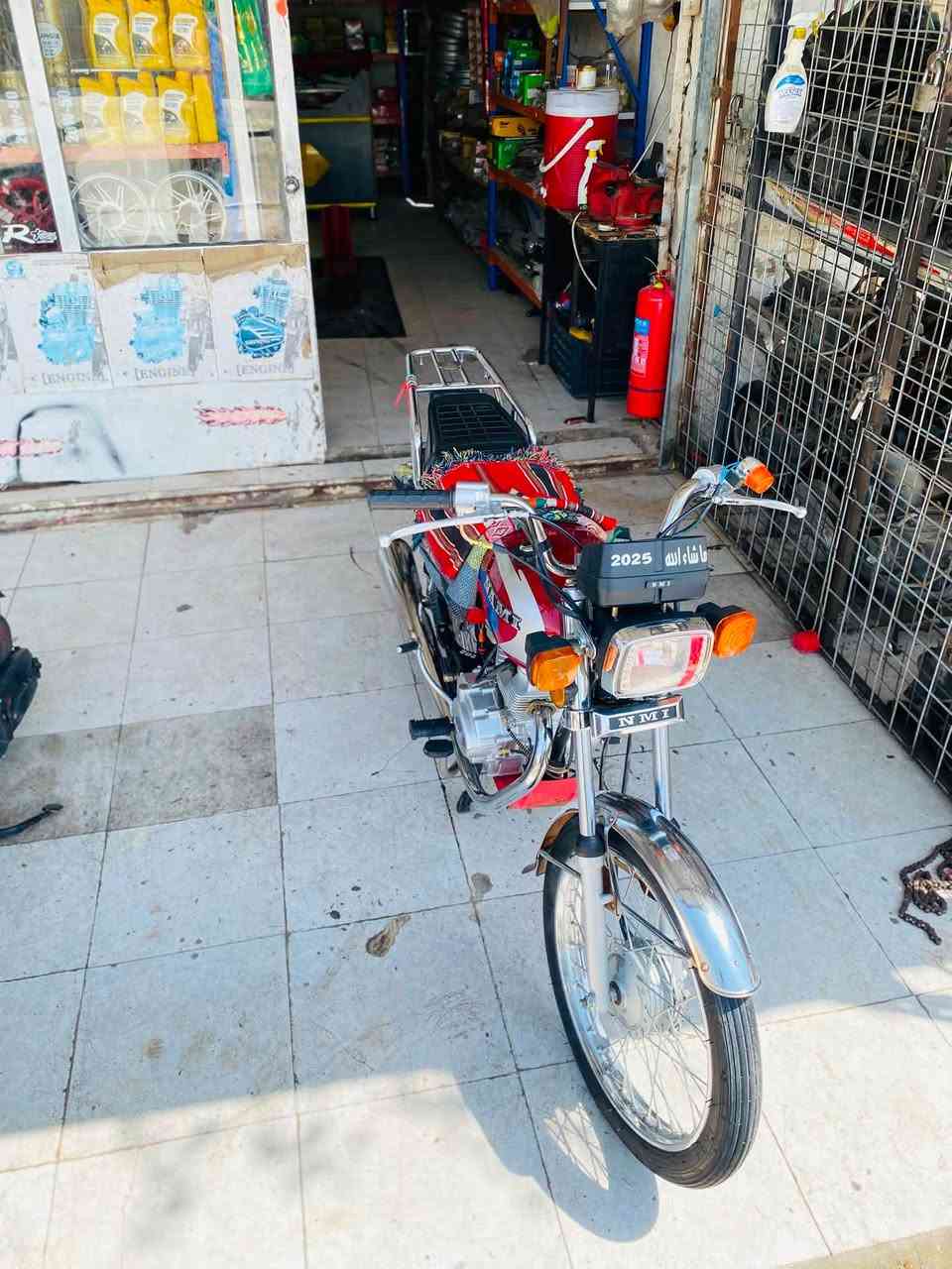 سلام عليكم دراجه البيع نامه موديل 2025 شلامجه ما مفتوحه بلاد تعمير جديد وراق خير من الله كهربائيات شغالات كلهن ما نقصه شي سعر خاص مكاني قرب صيطرت الآثار مقابل كوين بارك هاذه رقمي او بي واتساب ***********
