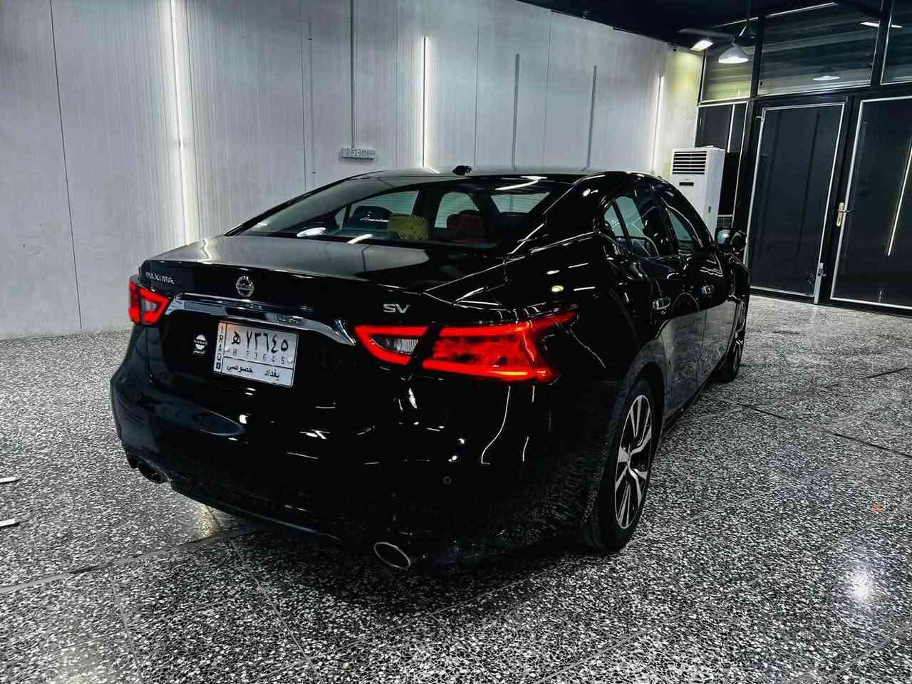 السلام عليكم
للبيع  (Nissan Maxima) موديل 2018 الحادث موضح بالصور غير الحادث الباقي كفاله كير محرك مكفول بأسمي تحويل مباشر

مكانها بغداد الطالبية ***********
