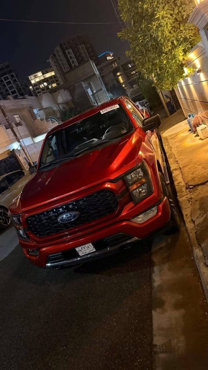 FORD F150 SUPER CAB 2023
السلام عليكم فورد للبيع 
السياره موديل ٢٠٢٣ قطعتين صبغ بنيد وجاملغ 
السياره ماشيه ٤٠٠٠كيلو 
يعني بعدهه بدهن الشركه 
ابسياره باب طويل وباب قصير 
المحرك 8 سلندر 5000
صور الحادث مرفقه ويه الصور 
السعر علق ويجيك السعر او اتصال او خاص 
الهاتف *********** متوفر واتساب ايظاً
العنوان بغداد 
السياره بدون رقم

نص مكتوب في الصور:
- 67825894