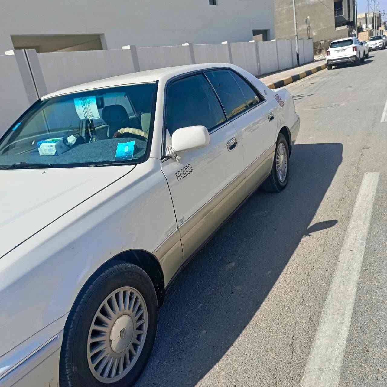السلام عليكم راس الثور موديل 1997كفاله عامه ماعدا ضربه خفيفه جاملغ  رقم انبار سنويه 2028 بااسمي تحويل ثاني يوم تبريد ثلج حداده امامي وخلفي كله جديد تخم تاير جديد كهربائيات كلهه شغاله شرط دواخل نضيفه سياره جاهزه وجديده المكان ناصريه النصر السعر 95 وبيهه مجال للاستفسار الاتصال

 ***********
