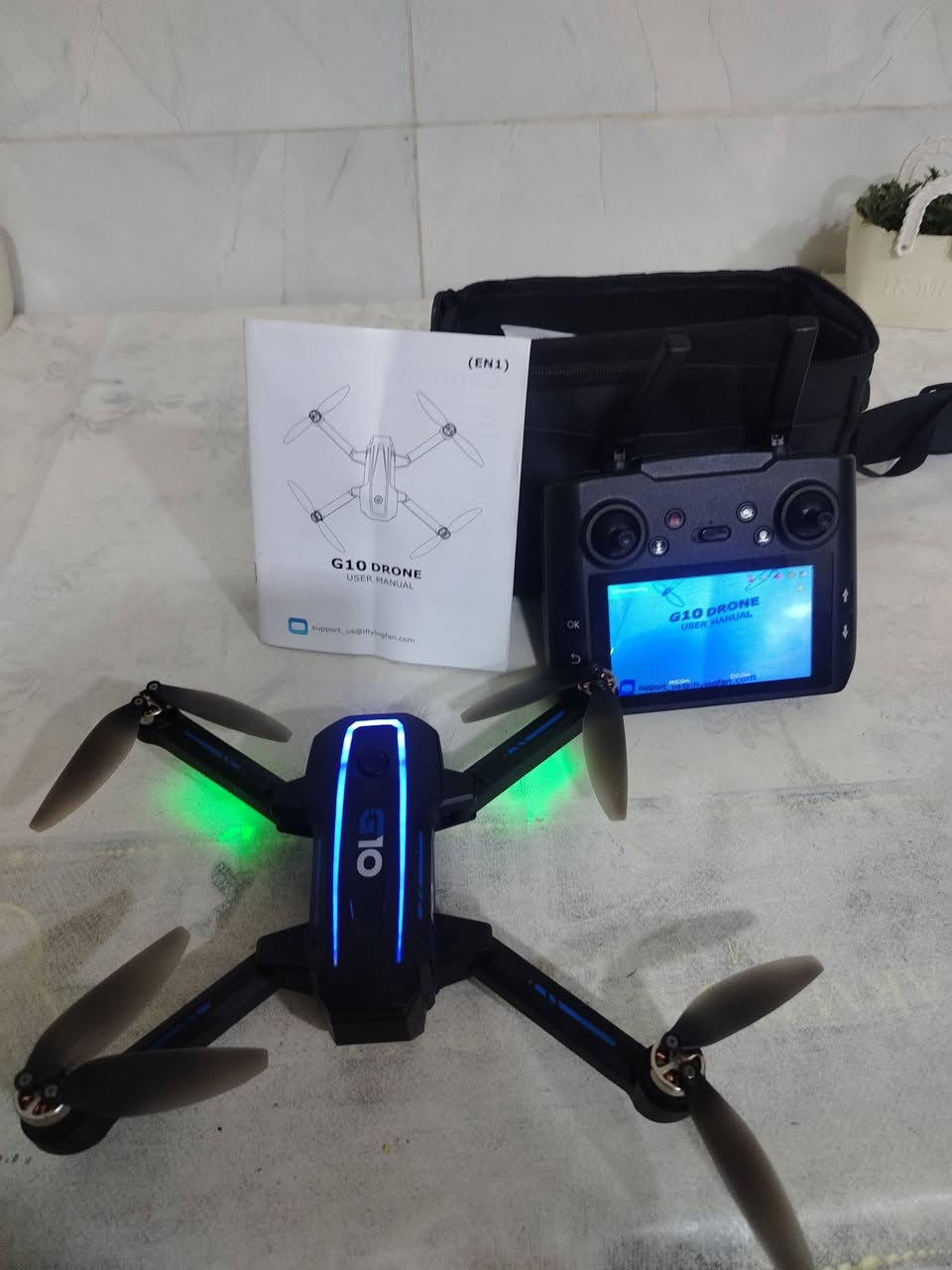 📢 للبيع درون G10 مع شاشة مدمجة بالريموت – بحالة جيدة جداً

🔹 درون G10 قابل للطي وسهل الحمل والتنقل.
🔹 ريموت كنترول بشاشة مدمجة، ما يحتاج ربط مباشر بالتلفون أثناء الطيران.
🔹 مناسب للتصوير الجوي، الرحلات، والتجارب الترفيهية.
🔹 مدى طيران جيد وثبات مناسب للاستخدام اليومي.
🔹 يأتي مع الحقيبة الخاصة به، الريموت، والدليل الأصلي كما موضح بالصور.
🔹 سهل الاستخدام للمبتدئين ومحبي الدرونات.
🔹 الحالة: مستعمل ونظيف ويعمل بصورة جيدة.

💰 السعر: 150 ألف دينار عراقي

📍 الموقع: بغداد

📞 للاستفسار والاتصال: ***********
