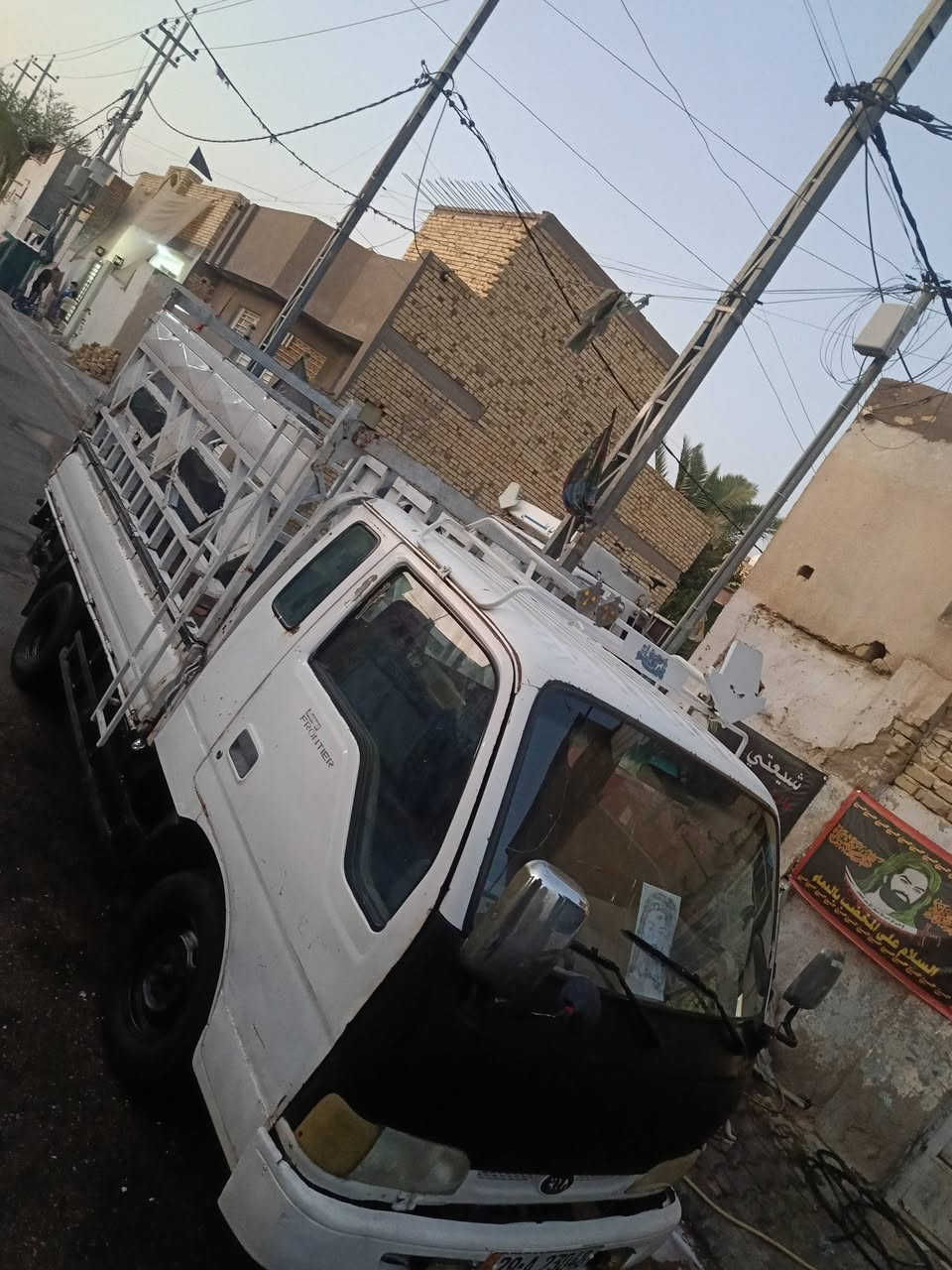 السلام عليكم سياره فنتيره اللبيع مديل 99
العنوان الكوت ثاني اليوم تحويل سياره حلوه جهازه الشغل الرقم الهاتف ***********مصطفى علي
