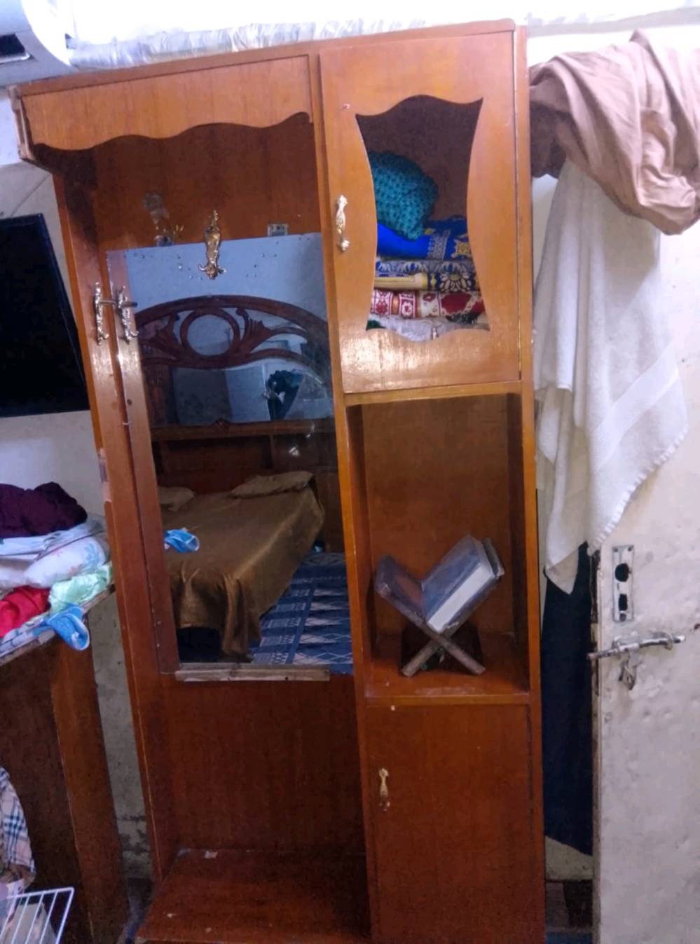 غرفه صاج قويه المكان بغداد مدينة الصدر الحبيبيه..... السعر 250. مستعجل على بيعتها.