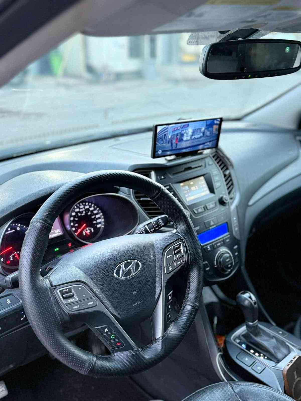 سنتافيا • ٢٠١٧ • مكينة ٢٤٠٠