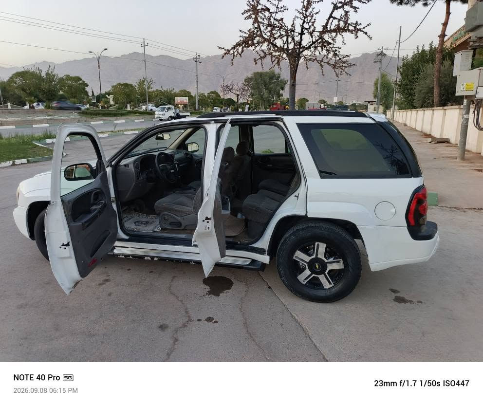 سەرەتابەناوی خوای گەورەومیهرەبان  
ژ.م***********ڤایبەروەتس ئاپ لەسەرکۆرەکە
ماشاڵای لێبێت لۆک لۆکە 
کەم مەسرەف وبێنوخسانی نمونە لەجوانی وخاوێنی ماڵی دەستی دۆست  تراپلایزەر مۆدێل 2006ساغ  موسوبراوەی بەشەرت بێ دەعم ولێ دراوهیچ دەعم ولێدراوی نییە لۆک گێرومەکینەی بەشەرت توندوتۆڵی بەشەرت وگەرمی مەزبوت سایەرەکەبێ نوخسانییەو تاک هەزاریەک مەسرەفی تێ دانییە سەیارەکەتابڵێی توندوتۆڵ ومەزبوتە چوارتایەی نوێ پاتری نوێ کارەبای 4جام کارەبای گێچەکانی کامل مەزبوتە   
شوێن رانییە
نری 32$ کۆتای دخان, السليمانية

