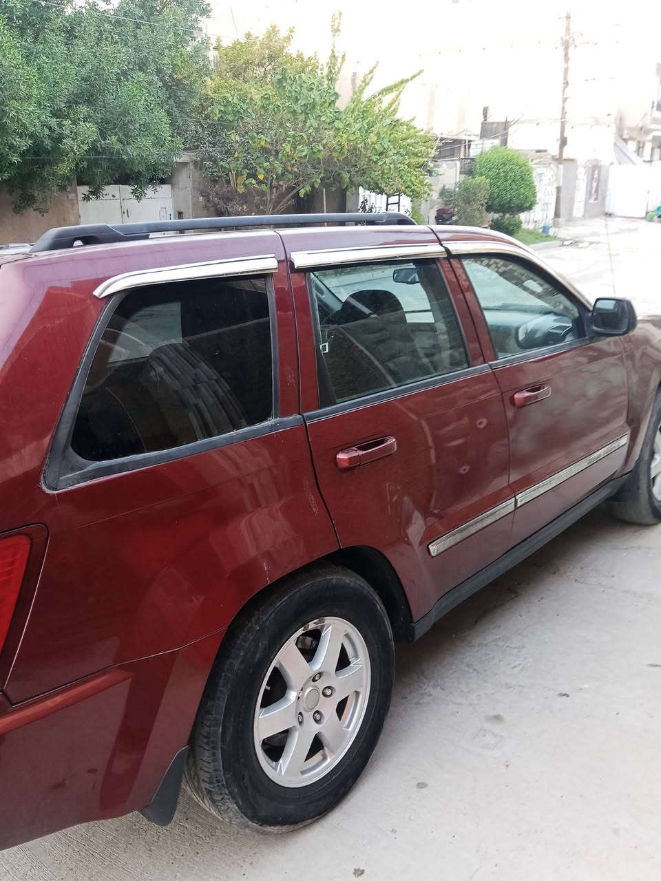السلام عليكم جيب كراند شيروكي لاريدو ٢٠٠٨  ٦سلندر ٣٧٠٠ بيها ٣قطع صبغ بنيد وجاملغ وباب جهة اليمين بدون دواخل بدون ايرباك  محرك حاوية قبل شهرين مشدود محرك كير تبريد كهربائيات مكفولات فتحة سلايت كشنات جلد كهرباء رقم بغداد الجديد باسمي هزة جديدة سنوية ٢٠٣٠ السعر ٨٢ ورقة بيها مجال للشراي مكانها بغداد حي أور  ***********
