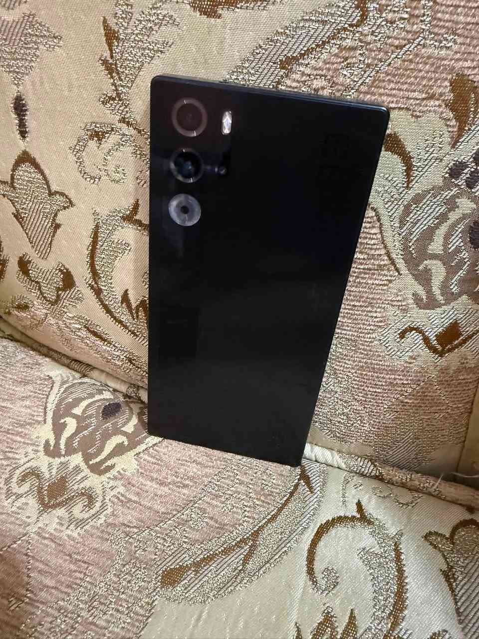 Red magic 9 pro
الجهاز استخدام قليل نضيف كلش ملحقاته كامله شاحنه وكارتون ومبرد الخاص بلريد ماجك مروت وكآمل وجاهز للألعاب تريد تشيل الروت فقط فرمت الجهاز 256 كيكا الذاكره الداخليه 15 كيكا السعر 675 الف للتواصل واتساب ***********
