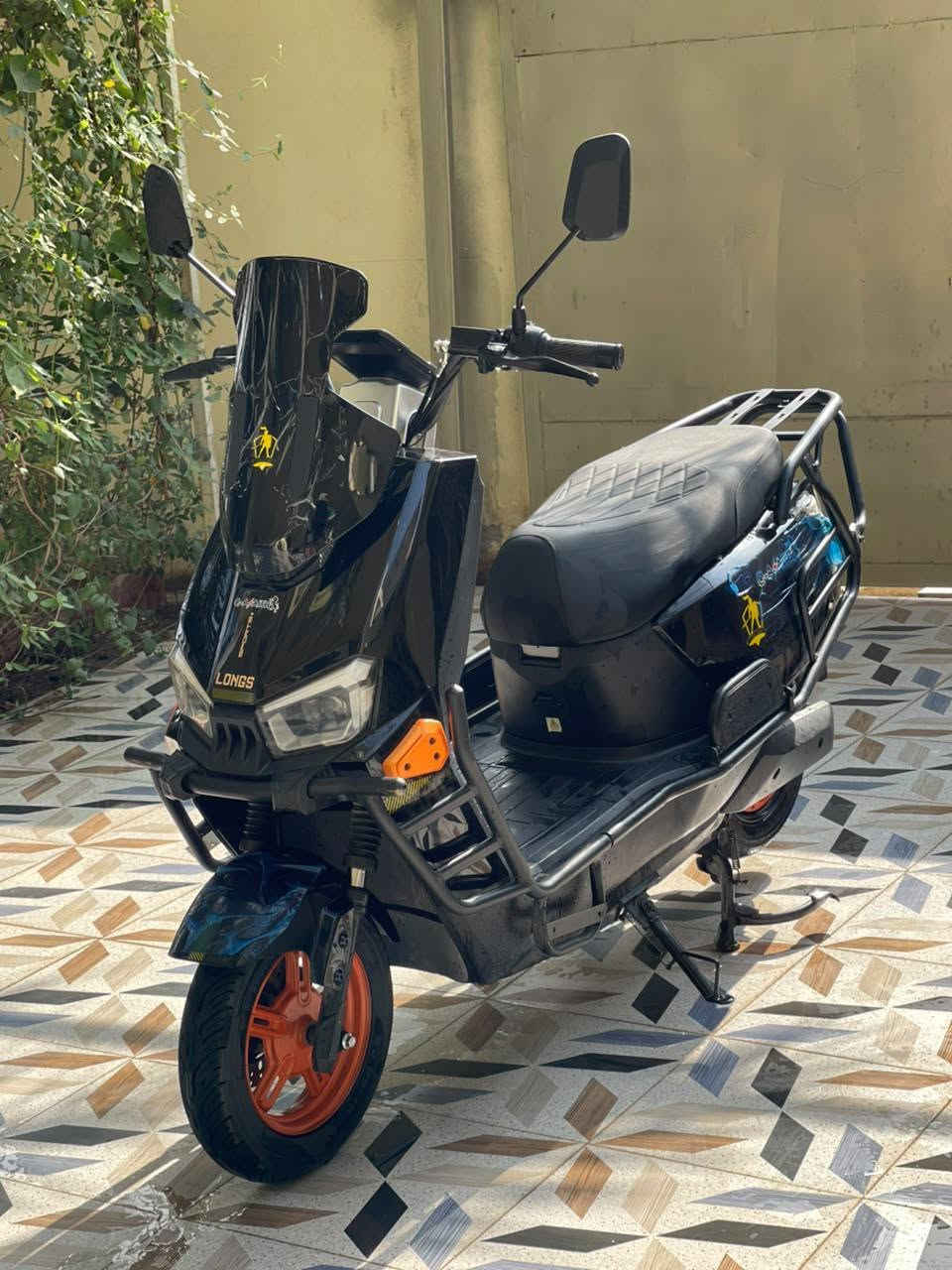 دراجه شحن • ٦ بطاريات • زيرو