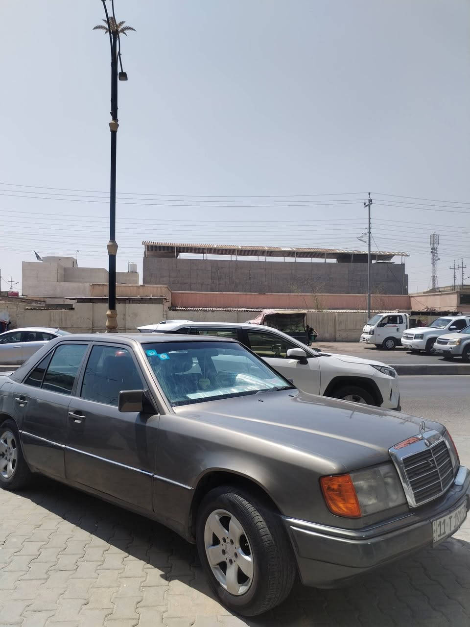 مارسدس دب للبيع -موديل 87
-مكينه 2500 بطه ديلكو 
-دواخل نيلي جلد 
-تبريد شغال
-سياره بسمي
رقم بغداد 
العنوان بصره بدايه ابي الخصيب

السعر 66 وبيهه مجال

***********
