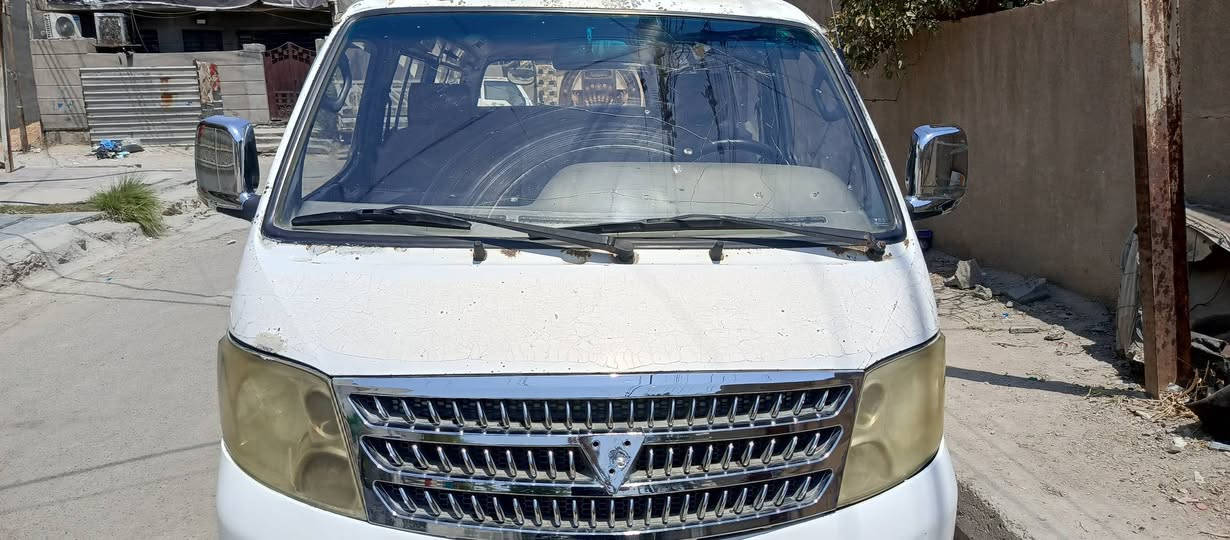 سلام عليكم فتون مديل ٩ سنويه استنساخ بيه سياره جاهزه رقم احمر بغداد كير بي قره دعاميه وشباك جدد راديتر جديده سعر ٢٢ وبيه مجال ابيع كوم حديد *********** بدون تحويل
