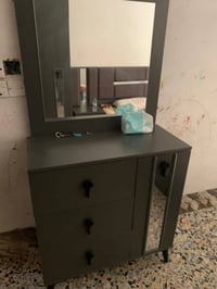 غرفه 200 نضيفه مكانها بغداد 07735438627