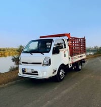 يوجد سيارة كيا حمل لنقل الغراض المنزلية والاثاث متواجد في منطقة العطيف...