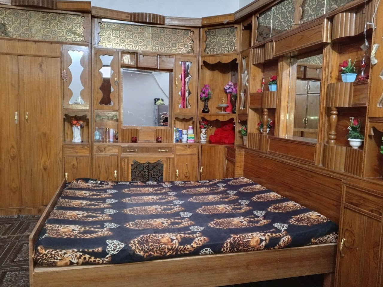 قرفه خشب للبيع شغل الفلوجه بسعر مناسب رقم واتساب ***********
