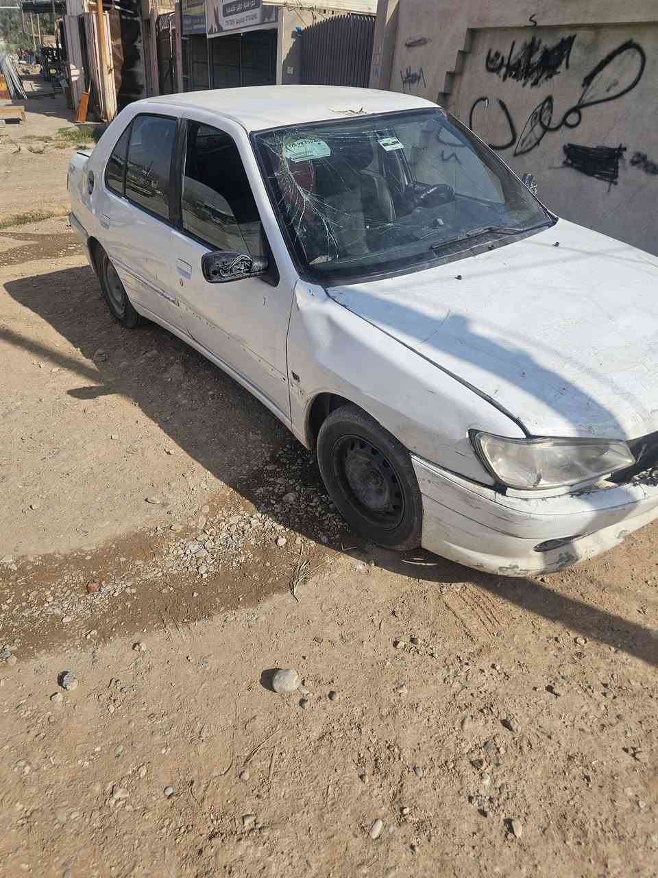 سلام عليكم بيجو فرنسي 2001حجم 306 صاحبها الشرعي بكركوك السيارة كانت مطوبة للمصرف السيارة ياردلها مصرف رقم بغدادسنوية خضرة  محرك ينقص تايرات جدد السعر 20ورقة وبيها مجال للأستفسار الاتصال على الرقم ***********بي وتساب
