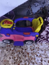 سيارة شحن محتازة فقط شاحنه  وبايسكل وسيارة اطفال  وعندي وياهن شليف كام...