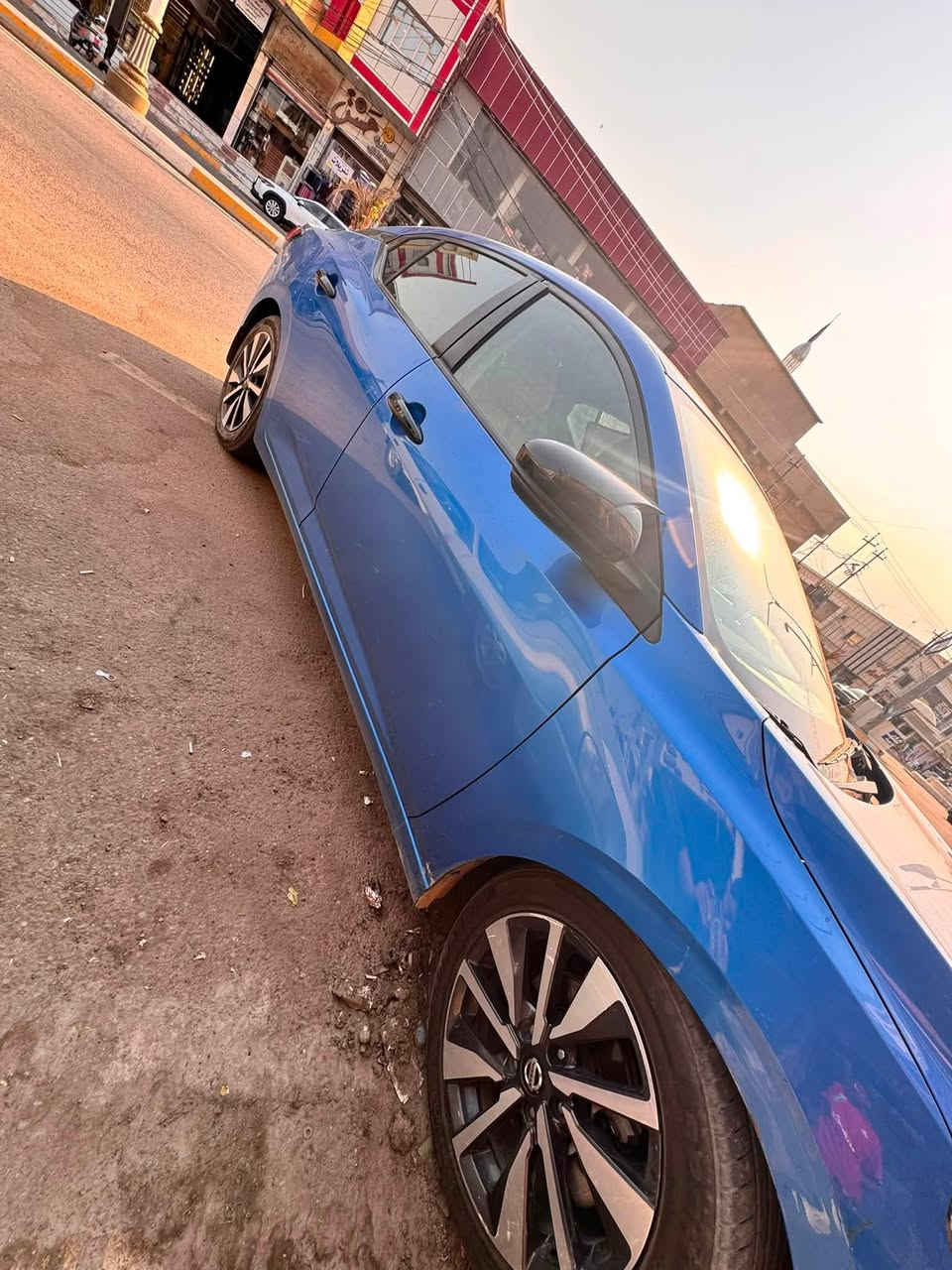سنترا مديل ٢٠٢٠ محرك ٢٠٠٠ مابيهه اي نقص. ساره كامله من كلشي مواصفات مبينه بل صور بيهه بابتين  وجوملغ بدون دواخل  الدجيل صلاح الدين ***********سعر ١١٥ورقه وبيهه مجال  بسيط
