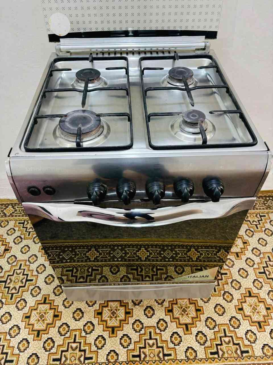 طباخ ايطالي • ٤ عيون • فرن كهربائي