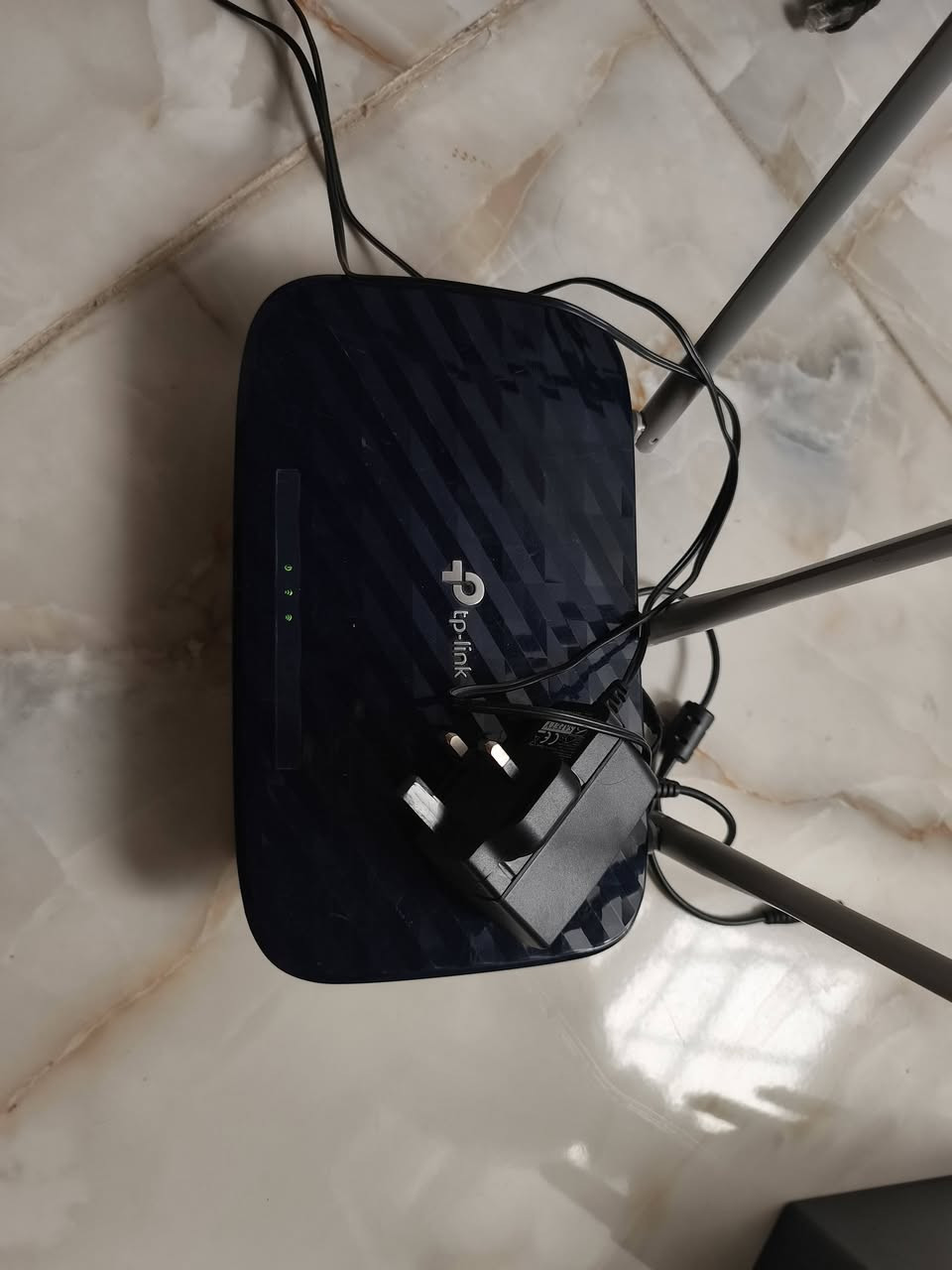 روترات شرط النت وشرط الفحص  روترات 5G سعر الواحد 14الف مكاني شرك الطارق  قرب محطة الشمس ***********
