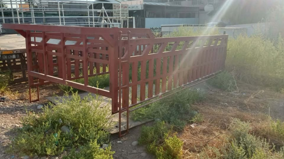 محجر فلوجي جديد 
محجر اخو لجديد بس مشدود ومفتوح
العنوان : ديالى الخالص هبهب
حدادة عباس ابو هبهب
للاستفسار :***********
يتوفر كل مستلزمات الكنتر بلادي وعمل 
ويتوفر سستم كامل درجى اولى 
وبديات مستعمل وجديد
