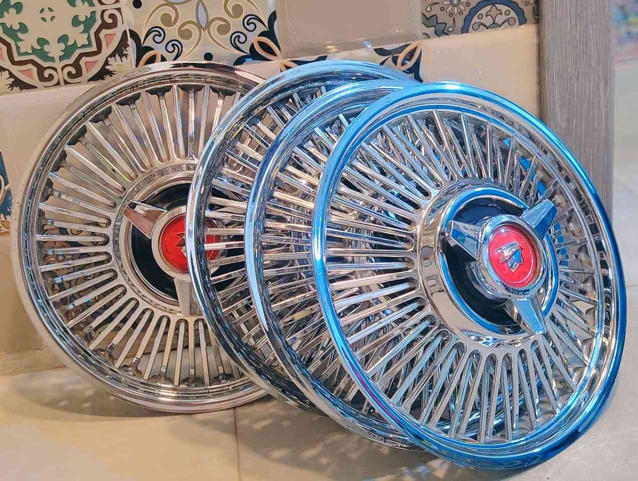 سلام عليكم
كبات للبيع 
حجم 13 
يرهم طيبه / سايبا / فيرنا 
استخدام قليل 
السعر 40 وبيهن مجال 
المكان بغداد تقاطع درويش 
للاتصال الرقم / ***********
