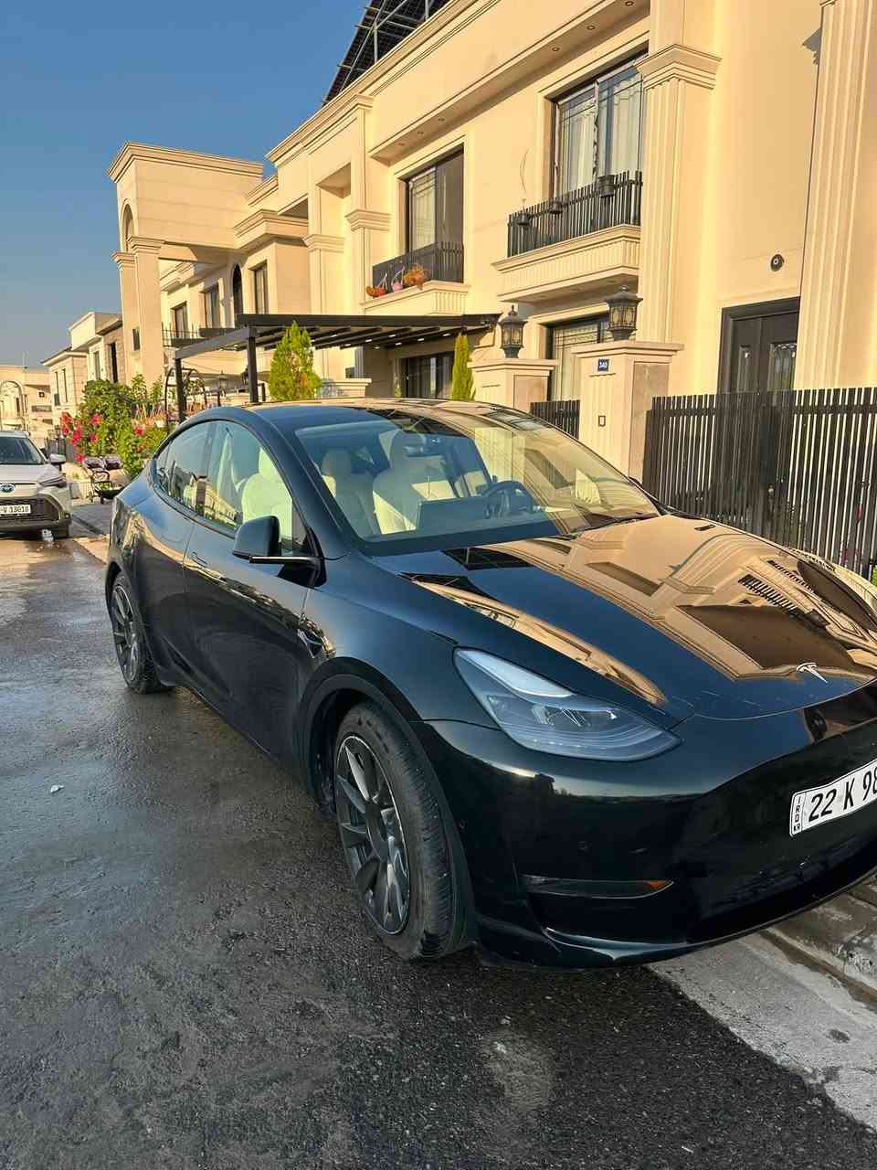 السلام عليكم تيسلا موديل 22 Y دبل ماطور معروف مواصفات داخل ابيض  جلد محدثه مربوطه  ون لاين شاشه كبيره السياره جديده كامرات محيطيه السياره جاهزه رقم اربيل الجديد رقم الشاصي موجود بالمنشور للاتصال ***********
