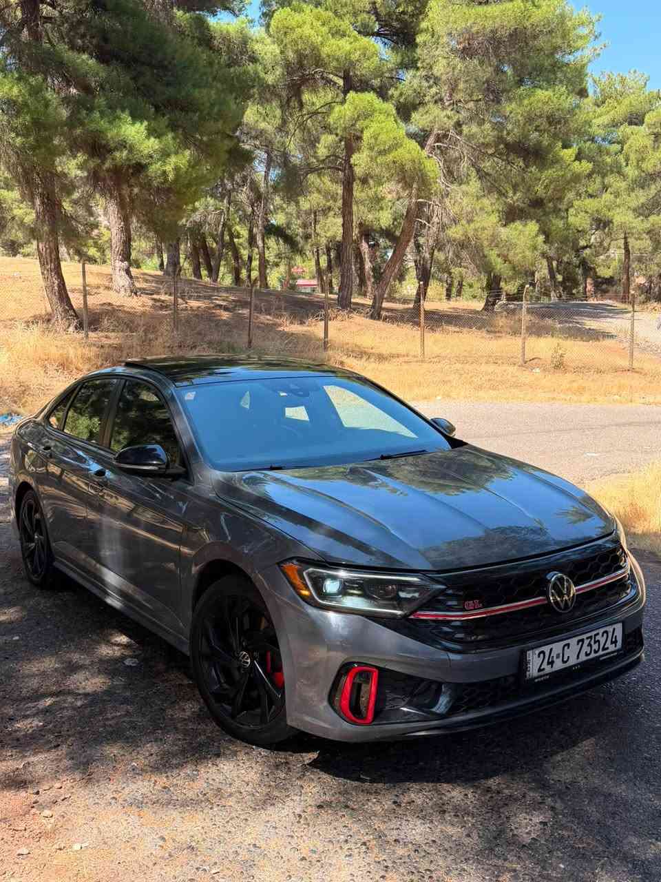 فولكس فاكن جيتا موديل 2023 Vw jeeta Gli  otoban
فوووول مواصفات ( فقط كير عادي )
محرك 2000 توربو طياره

سعر بلاش 153 $ ومجال بسيط
*********** وتساب 

***********

حادث السياره كلش بسيط 
فقط نص جاملغ امامي + باب كلير
بجم كبس ايرباكات سليمة 

رقم سنويه هزة فحص جديد
باسمي تحويل وكاله نفس اليوم

ماشيه 37 الف فقط
محرك 2000 توربو طيارة ✈️🚀
وضع شركة برغي ممفتوح بي

مواصفات السياره .. بانوراما ….. سقف اسود بلاد … اشاير بل مري ….بصمة تشغيل .. بمصة ابواب .. كشنات هيتر + تبريد .. شاحن وايرليس .. عداد الكتروني + تغير ثيمات كيج .. شاشة جبيرة كاميرا دوارة .. كشنات جلد .. كشنات حظن .. كشنات كهرباء ….كشن السائق خزن ٣ وضعيات…..  كشنات امامي تدفئة و تبريد …دواخل ليد متغير بلاد .. رادار امامي رادار جانبي رادار خلفي .. هندبريك بصمة .. مودات قياده .. لايتات ليد .. بك لايتات ليد …. ‎نظام الصوت Beats…. دهوك, العراق
