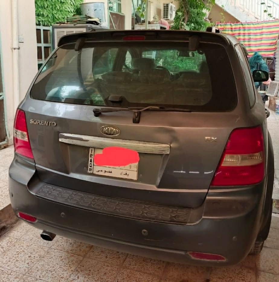 السلام عليكم للبيع او المراوس سورنتو 2009 خليجي فوللل موصفات عده البصمه فتحه سقف كشنات كهرباء سبعه راكب تصنيف EXمحرك 6 سلندر 3800  السيارة دفع رباعي المقاعد جلد ناقل الحركة اوتماتيك 8نمرالسيارة جاهزة كير مكينه صدر كله مكان السيارة ديالى بعقوبة حي المصطفى للاستفسار رقمي *********** بيع او مراوس مع اقل سعرالسيارة 90 ورقه وبيها مجال
