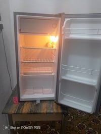 ثلاجة • ٦ قدم • جديدة قفل
