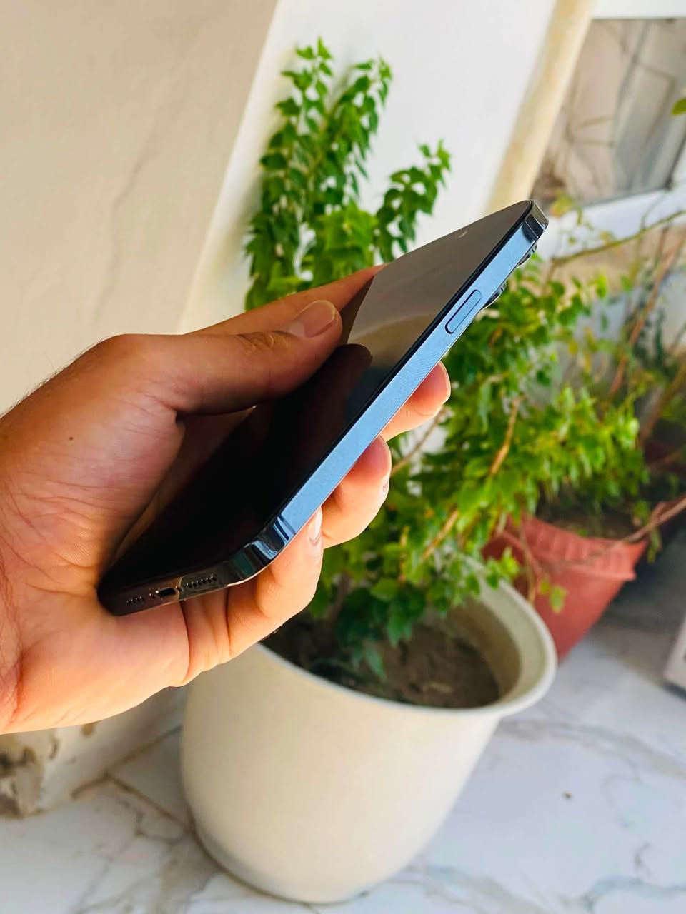 iPhone 14 pro max
ذاكره 128 
بطاريه 100 
نموذج m
تك سيمكرت 
جهاز مبدل شاشه 
فيس ايدي شغال 
جهاز كله شغال بدون خلل شرط 
سعره 475 الف 
***********
