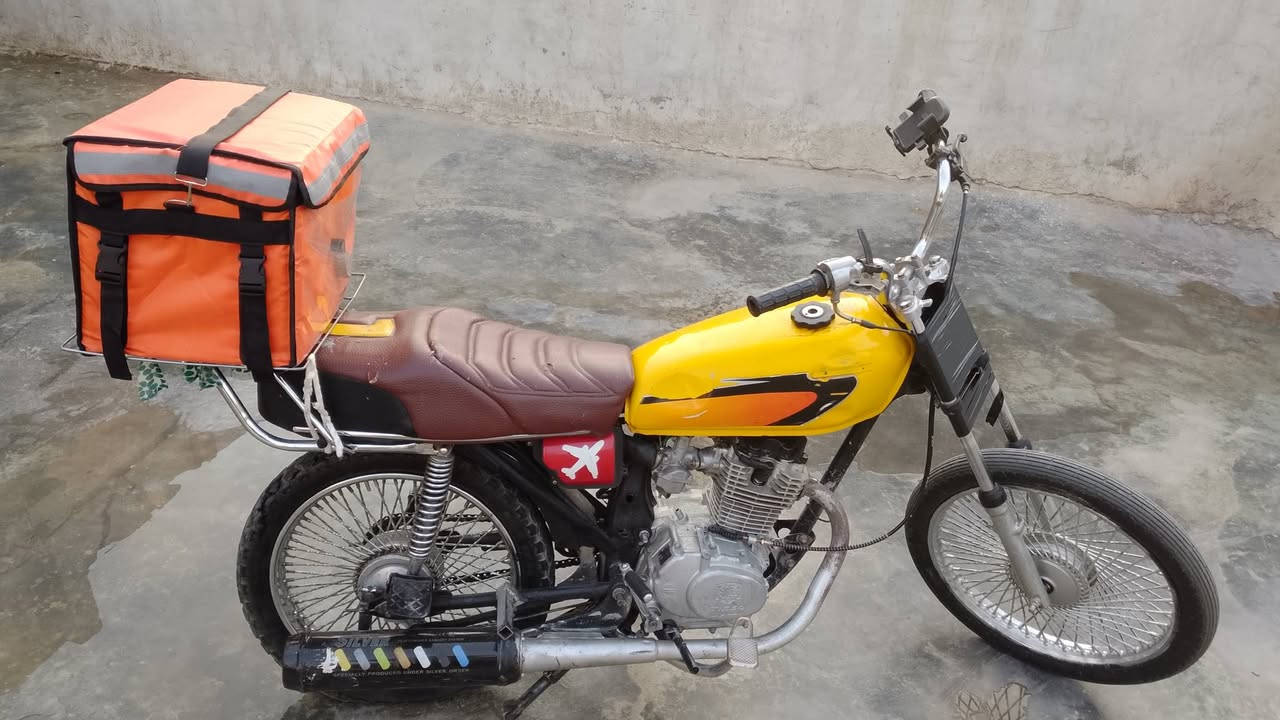 سلام عليكم اخوان هاي دراجه نضيفه موديل 20 صالنصه رياضيه بليته بيه كامل مكمل السعر 300او بيه مجال ***********
