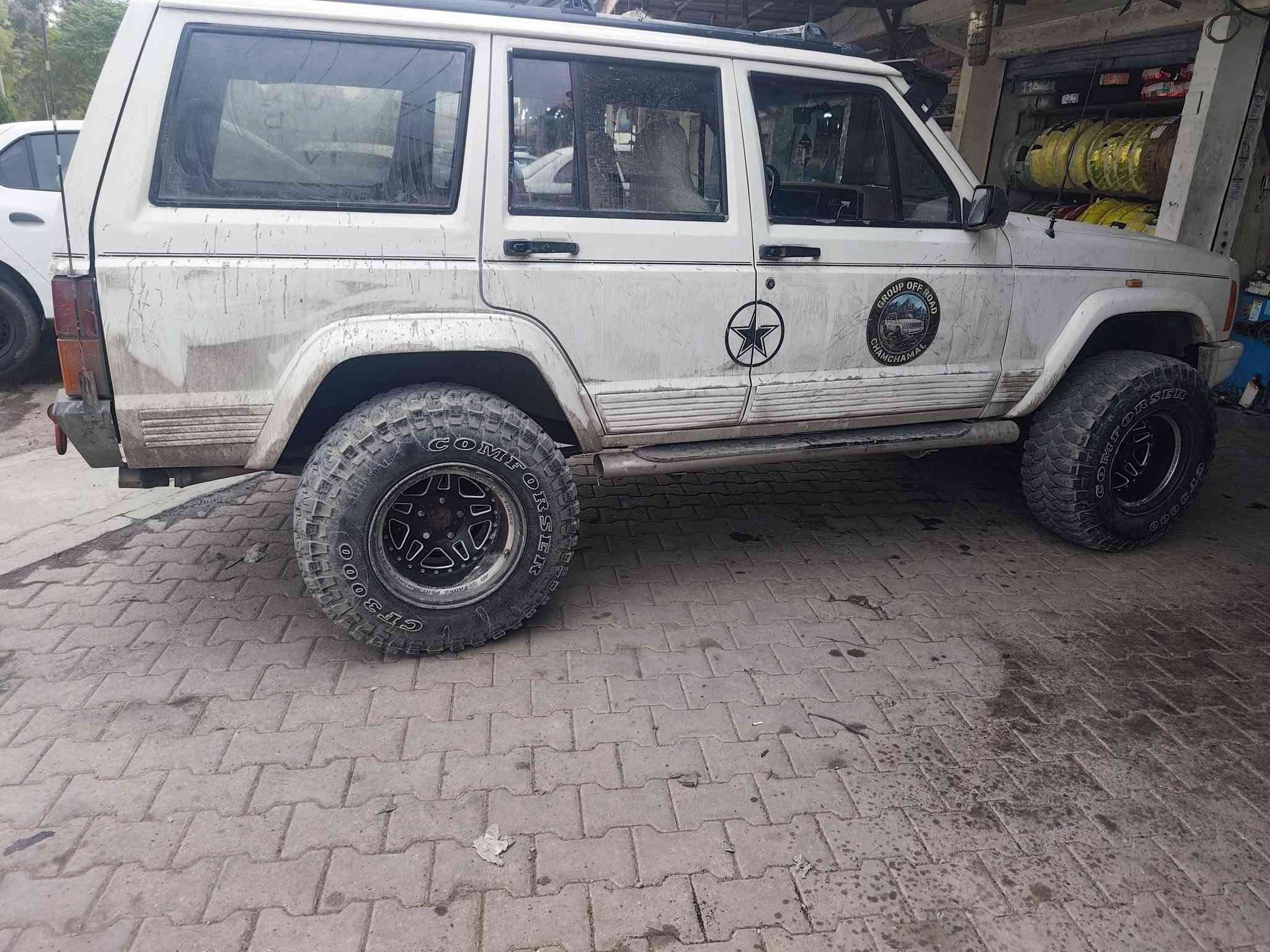 جيب شيروكي • قياس 15 • چم چماڵ