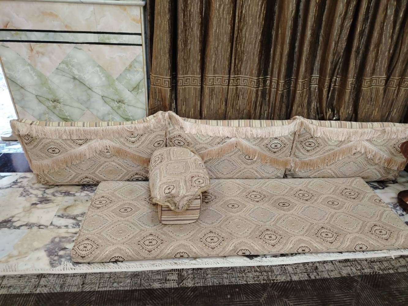 ديوان • جديد • العمارة