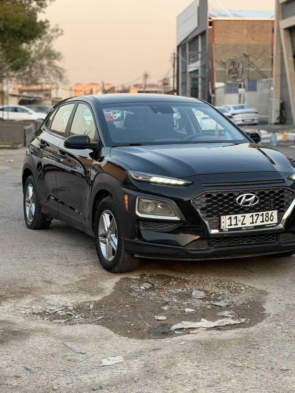 السلام عليكم 
هونداي كونا 2021 
بيهة بنيد صبغ وبارد بجاملغ الامامي فقط 
(كير -مكينة -تراي -تبريد -صدر )كلة جديد 
سيارة نص فول 
(تحكمات -أشاير بلمري -كامرة -شاشة جبيرة )
مكينة 2000دوش المرغوب 
مكان السيارة بغداد 
السعر 113 وبيهة مجال 
للأتصال ***********
