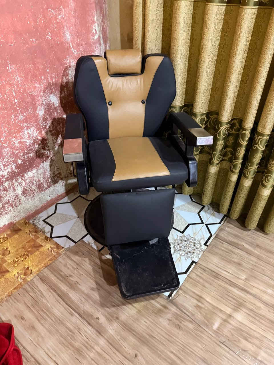 كراسي حلاقة • جديد مستخدم قليل • البصرة حيانيه