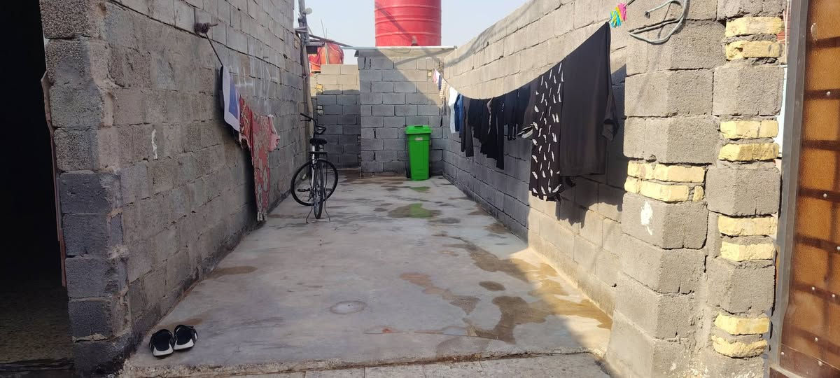 العماره الدبيسات • ٢٠٠م • شارع رئيسي