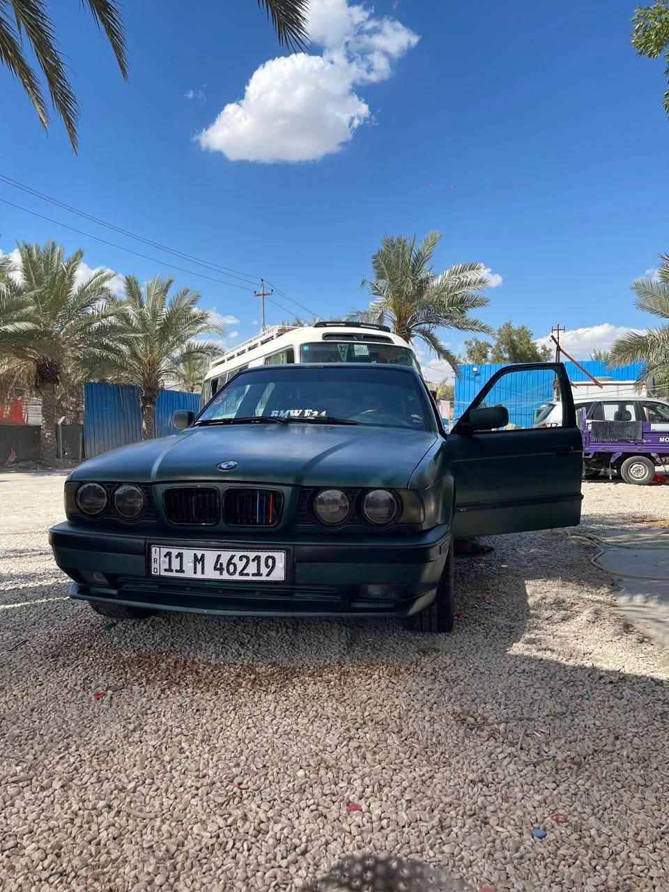 بي ام 252 اصل موديل 1992 لون زيتوني السياره
ادامه كامله من بلكات نوزلات محاول ولفات فيول بم واشر قبق ولفات 
كير محرك اكسل تبريد كله كفاله ويل كرن الغزال 18 تو سايز لايتات سوار دخاني كزوز رياضي غرفه جديد بل جيس فول تحكم كهرباء فتح تلث طكات رقم بغداد الجديد السعر 52$ وبيهه شو مجال تجي تشوف السياره مكاني كربلاء عجبتك تاخذهه من نفش طيبه وبل عافيه عليك تشوفه متعجبك نقوم بواجبك ونضيفك وتروحلك فدوه السياره ***********
