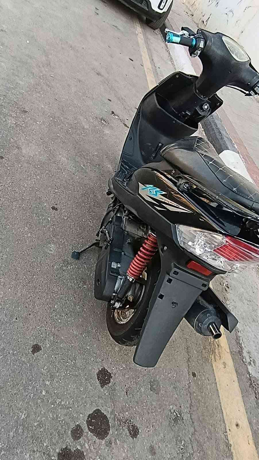السلام عليكم دراجه ماكس عدله ياباني 
صالصنة رياضي FM
ويالة رياضي 
كهربائية شغالة
يدات بريك رياضي 
بوشة 55
شوتة رياضي 
السعر 450 للتواصل واتساب ***********
