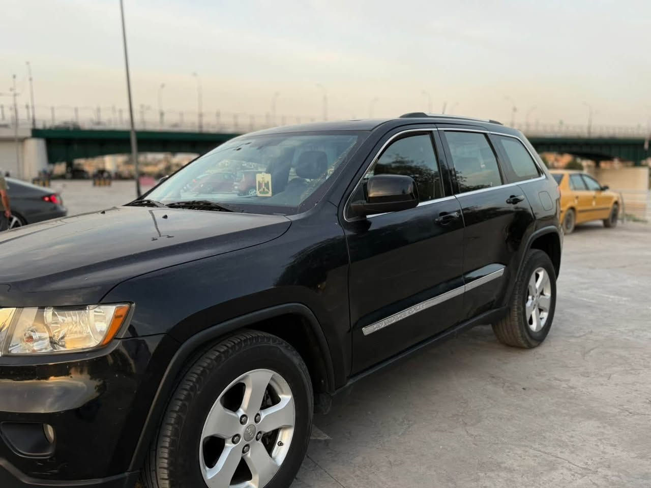 جيب لاريدو٢٠١٢
السياره وارد امريكي داخله كلين وحادثها بالعراق 

مرفق سونار من body car وموضح حادثها باب السايق مصلح والباب الخلفه مبدله 

محرك 3600

6 سلندر 

اللون أسود

محرك وكير على وضع الشركه خير من الله 

رقمها الماني شبه مميز 

ماشيه 160000 km قابل للزياده 

السعر140 ورقه وبيها مجال 

رقم الهاتف ***********
