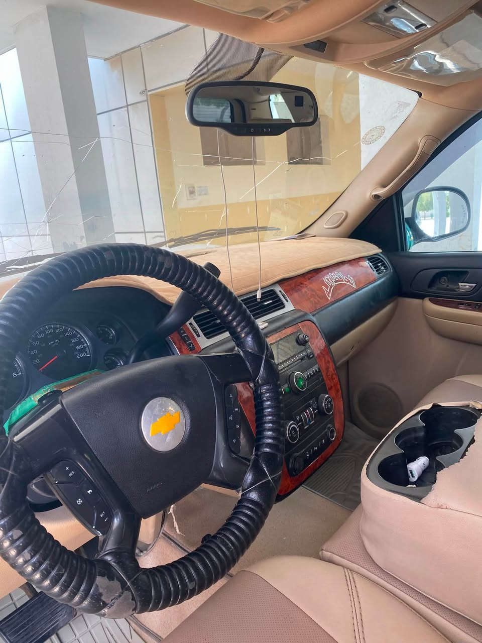 سلام عليكم شوفر ليت طبله للبيع مستعجل كلش مديل 2008 خليجي بدون ضربه تبديل قطعتين اثر خياس سعر بلاش 110 جاهزه من كلشي  خطها بصره كربلاء حداديه جديده تخم تاير مشط منضومه تبريد قبل سبوع شديتها دواخل جديده مكينه كير اكسل كله مكفوله تحويل ثاني يوم شرط عنواني البصره معقل رقم ***********
