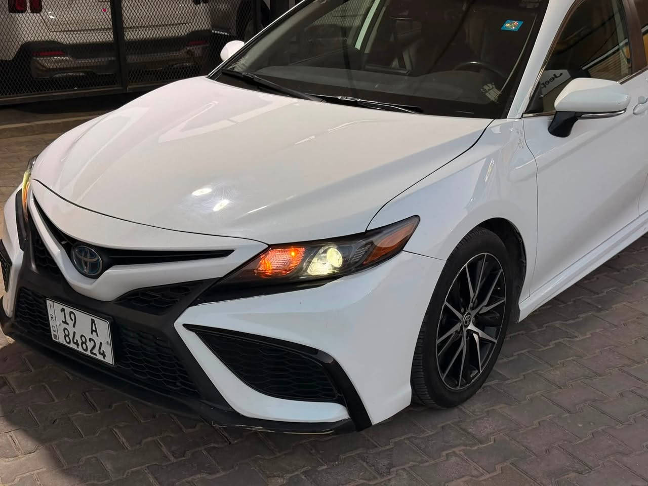 تيوتا كامري هايبرد 2024
رقم كربلاء تحويل مباشر 
حجم المحرك : 4 سلندر 2500 دوش 
عداد المسافة : 71 الف mill 
الضرر : جاملغ خلفي بارد فقط بدون دواخل 
المواصفات SE 
كشنات جلد - كشنات تدفئة - انضمة قياده 
نقطة العمياء - مانع الاصطدام - تعليق SE رياضي
السعر 200 🔥 ورقه فقط وقابل للتفاوض 
📞 ***********
📍 كربلاء / حي الحسين
