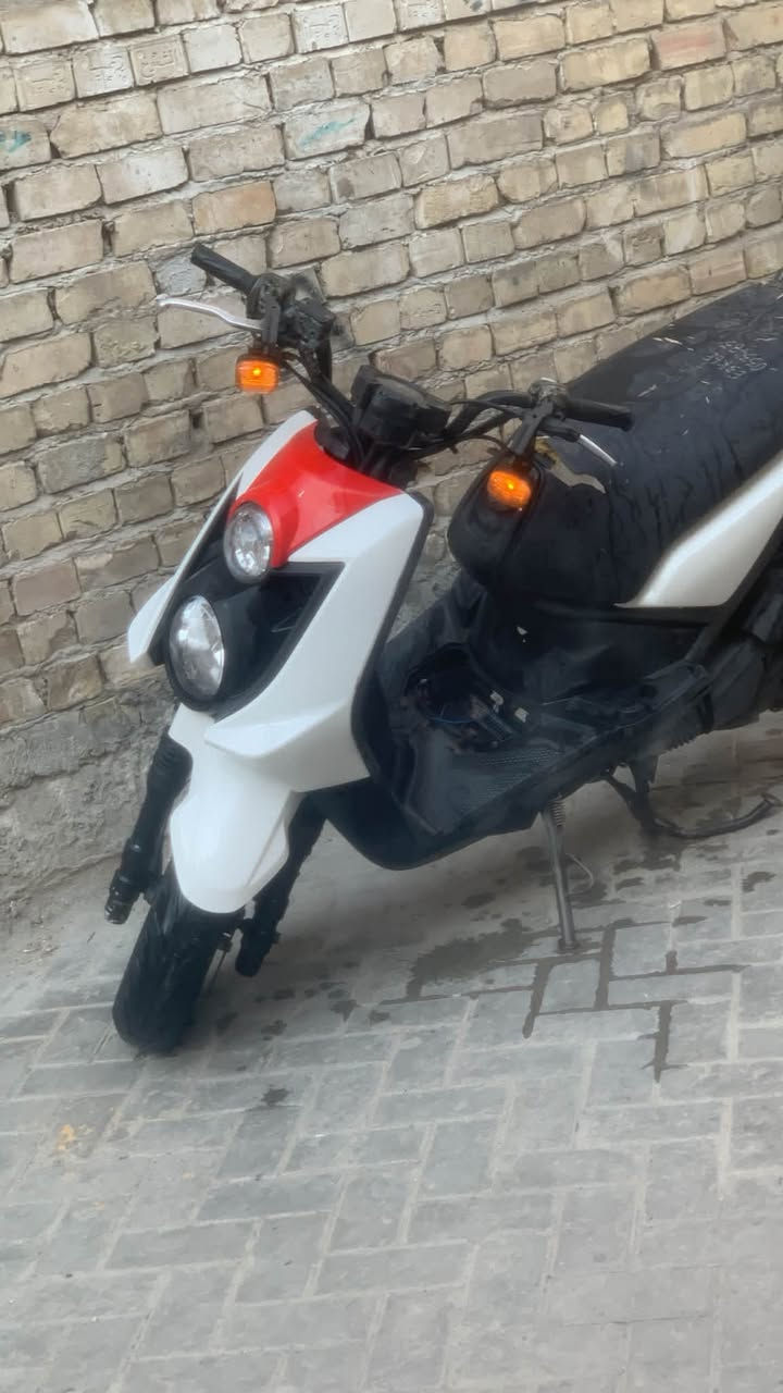 سلام عليكم دراجة سكنس  جبلي للبيع الدراجه شلعه ومعدل خير من الله الدراجه برغي مامفتوح بيهه بس كفراتهه تجاري وموجوده الصفاح البلاديه مال كفرات لو كرزي بلادي بس الصفاح البجم ماكو اوراق كامله مال معرض الي يريد يشتري يتصل ***********
