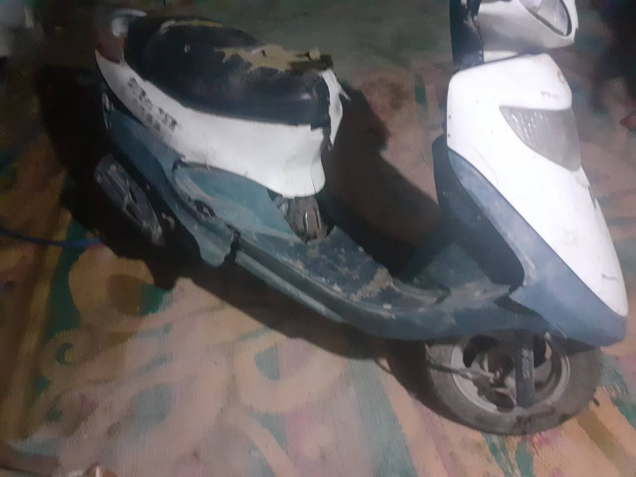 دراجه للبيع جديده ماكينه جديده تخم تاير مال جناي عازها سيلف مكانها نجف السعر 125 وشرايه***********
