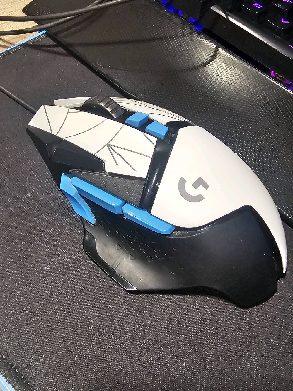 Logitech G502 Hero KDA

50 الف
مكاني بغداد شارع الصناعه 

***********