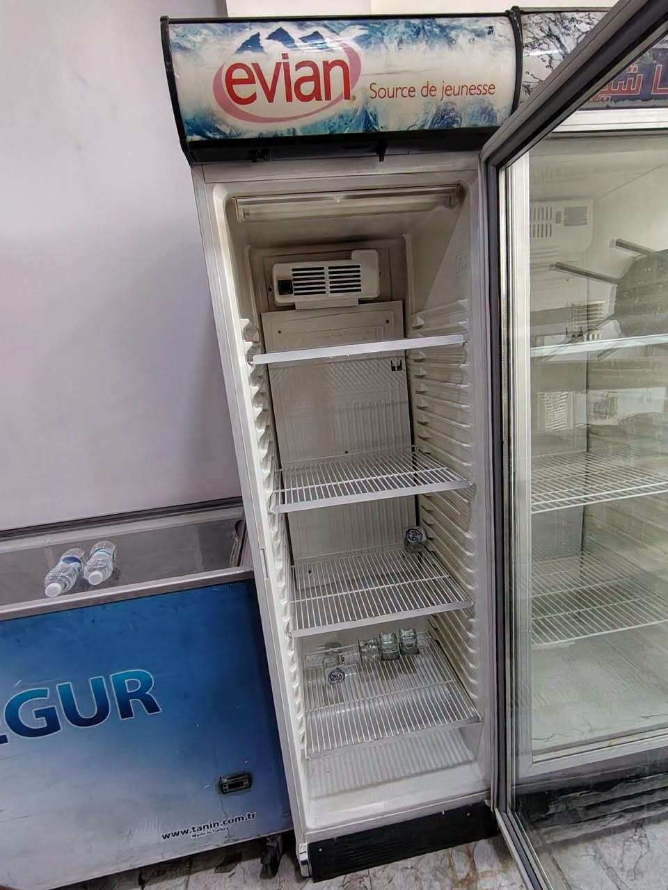 بسم الله😍😍✅ 

براد عامودي شرط شغل

مجمدة بطح شرط شغل

وصل فحص

الموقع الجديد حديثة السبحاني مجاور متوسطة الزهراء

***********
