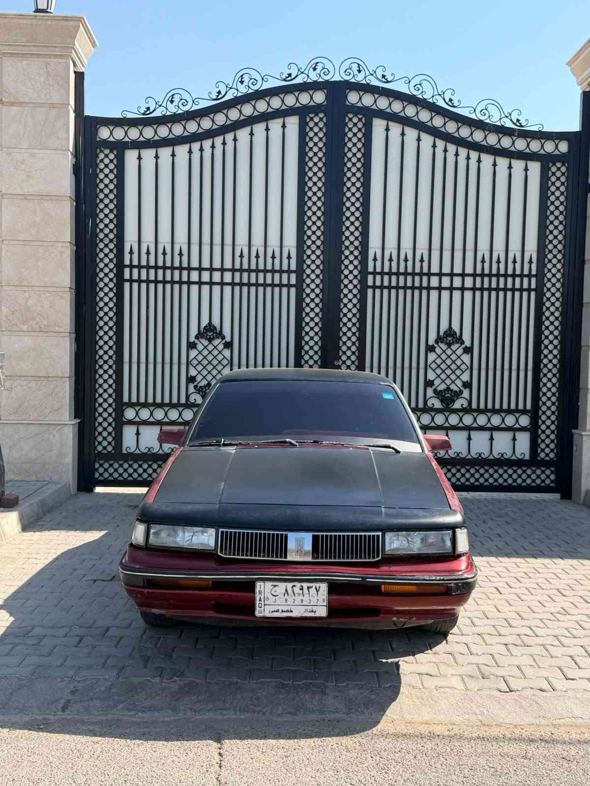 موديل ١٩٩٠ محرك كير تبريد كهربائيات كلها شغالة وجاهزة ومضمونة من كلشي السعر ٤٠$ العنوان بغداد قريب على جزيرة بغداد السياحية رقم الهاتف ***********
