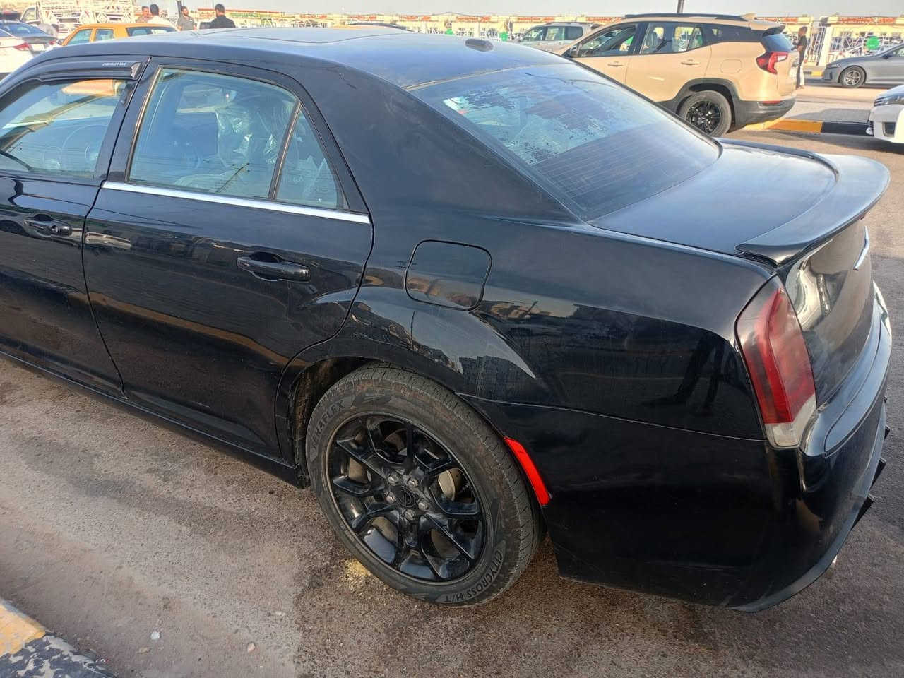 كلايسلر c300
فول مواصفات 
فور ويل ملغي 
باسمي رقم بغداد انكليزي 2031
فتحه
3600
ماشيه 100 
*********** البصرة, العراق
