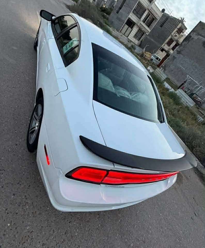 جارجر 14مكصوص جنطه خليجي عداد سرعه 260 محرك 3600كير طياره متومه شرط الحاسبه انكليزي محرك وكير كارتون ماشيه 110الف صدر طبه جديد تبريد ثلج تخم تاير ترايك 200السياره جاهزه السعر 67وبيها مجال ***********
