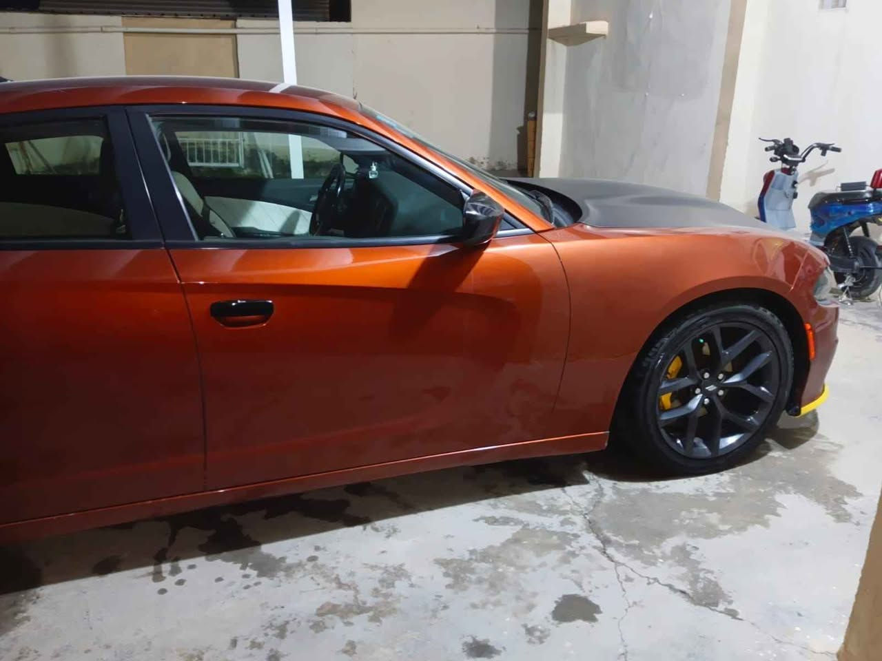 السلام عليكم
دوج جارجر 2021 SXT 
لاست كول اخر اصدار 
لون مشمشي 
شواصي مكفوله
مكينة V6 3600 
كير مكينة مكفول 
مواصفات معروفة
السعر 220 وبيه مجال
السيارة تو يل 
رقم السيارة بغداد بااسمي ثاني يوم احول
سياره ماشيه 143الف  تقريبن
عنوان بابل 
*********** المحمودية, بابل
