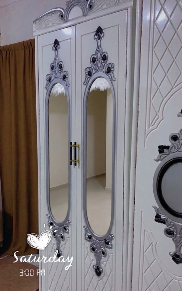 السلام عليكم 🤍
غرفة نوم للبيع غرفه عراقيه بتصميم تركي 
10 قطع الغرفة بعدها نظيفه استخدام قليل وضايف الها قطاعات من يمي ومرتب عليها 
الشراي خلي يراسلني واتساب على هذا رقمي وبي خير ويدلل ***********
