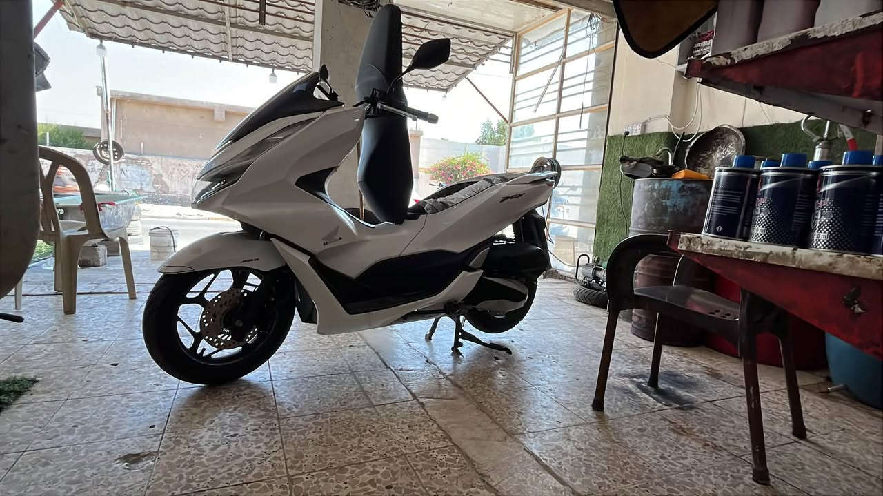 للبيع هوندا pcx  جيل الرابع (ياباني) كفالة عامة مال معرض النهضة  ( رمبة) حتى منفيست كمرك بيها  العنوان بغداد حي اور 
السعر 24 $ قفل 
***********
